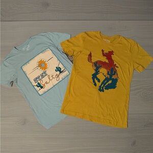 Rowdy Crowd Graphic Tee Bundle Western Cowboy Cactus Stay Salty Tops Sz M